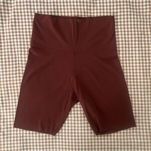Nike Yoga Luxe High Waisted Shorts Size Small (4-6)